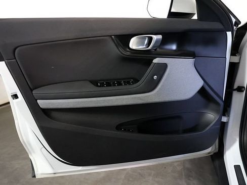 Used 2024 Polestar Polestar 2 AWD/4WD image 23