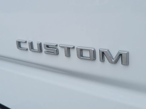 Used 2024 Chevrolet Silverado 1500 Custom image 8