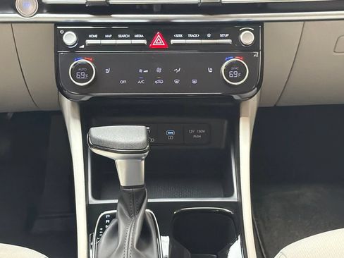 New 2026 Hyundai Tucson SEL w/ Tow & Go Package FWD image 17