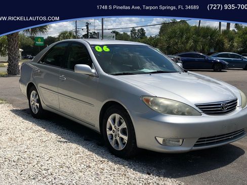 Used 2006 Toyota Camry XLE FWD image 1