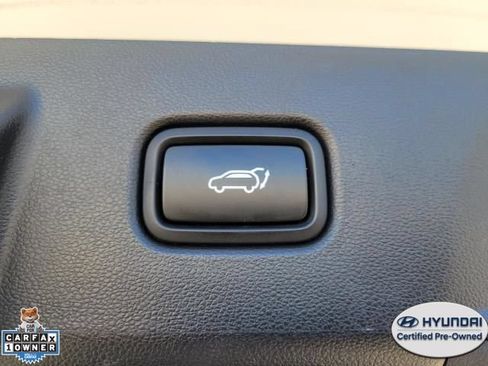 Used 2025 Hyundai Tucson Limited AWD/4WD image 9