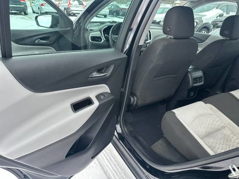 Used 2020 Chevrolet Equinox LS w/ LPO, Floor Liner Package image 11