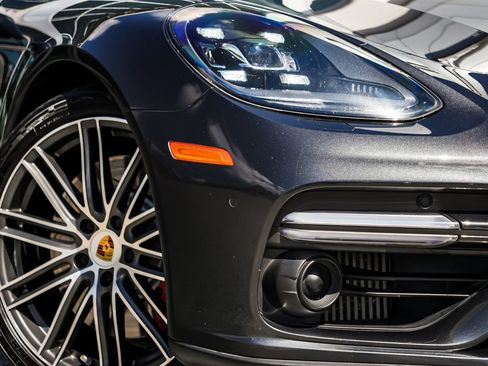 Used 2017 Porsche Panamera Turbo AWD/4WD image 3