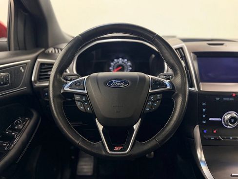 Used 2020 Ford Edge ST w/ Equipment Group 401A AWD/4WD image 15