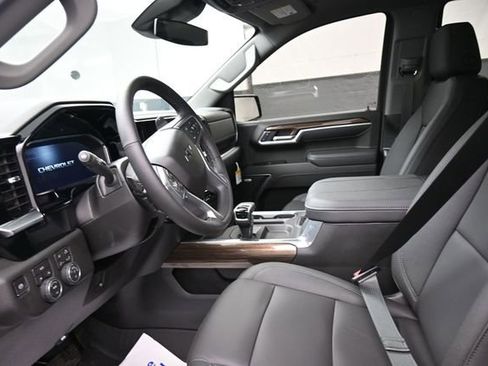 New 2026 Chevrolet Silverado 1500 RST w/ RST All Star Premium Package AWD/4WD image 8