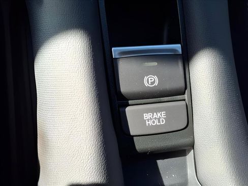 New 2026 Honda HR-V LX image 21