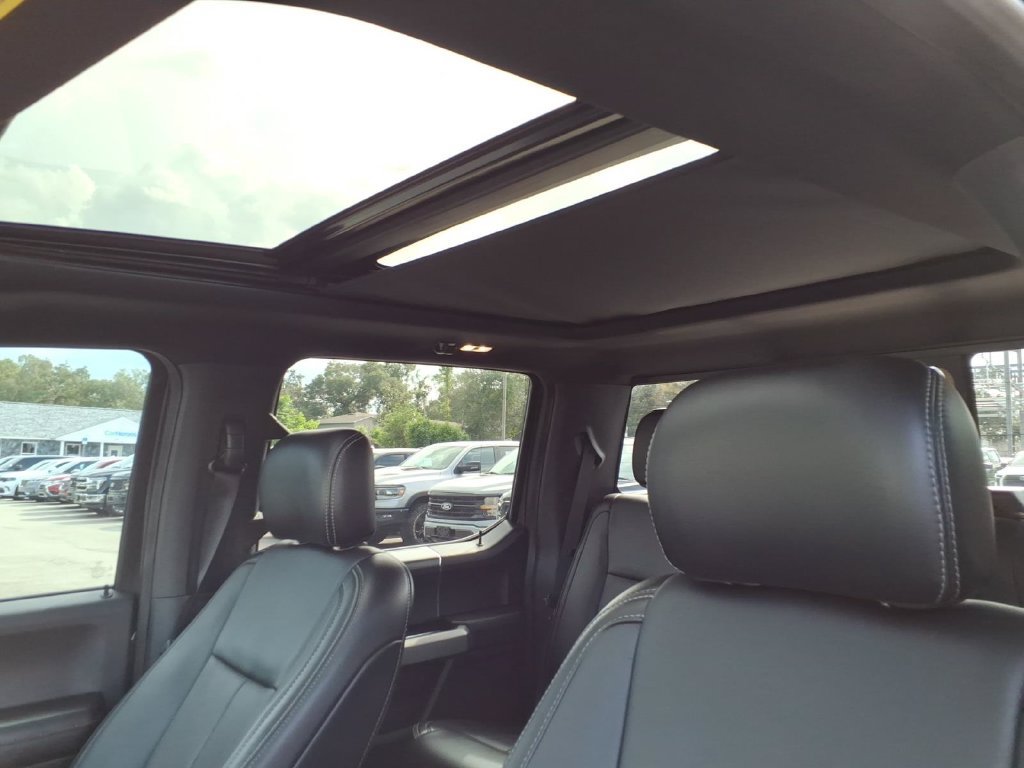 Used 2019 Ford F150 Lariat w/ Equipment Group 502A Luxury AWD/4WD image 26