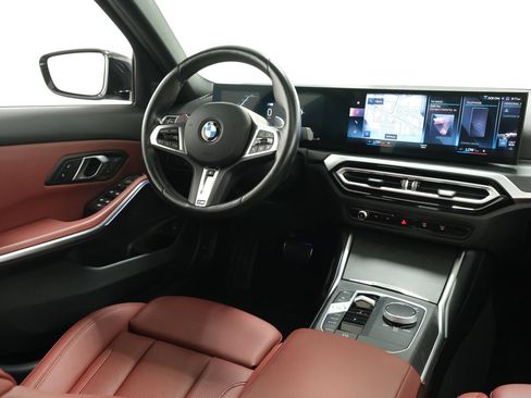 Used 2024 BMW 330i xDrive Sedan w/ M Sport Package AWD/4WD image 10