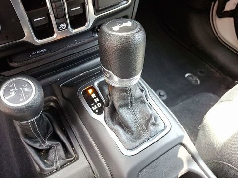 Used 2024 Jeep Wrangler Unlimited Sahara w/ Safety Group image 12