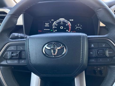 Used 2025 Toyota Tundra Limited image 19