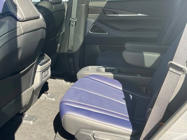 Certified 2026 INFINITI QX60 Sport w/ Dark Cargo Package AWD/4WD image 30