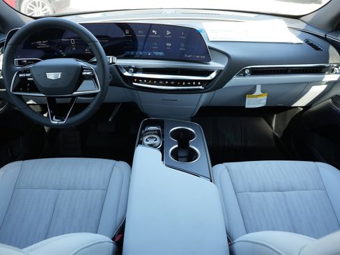 New 2025 Cadillac Lyriq Sport image 7