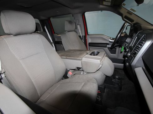 Used 2018 Ford F150 XLT w/ Equipment Group 302A Luxury AWD/4WD image 21