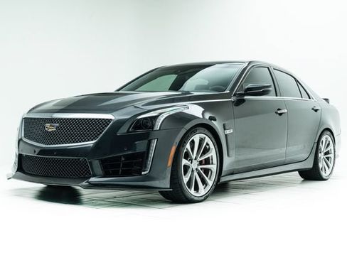 Used 2018 Cadillac CTS V w/ Carbon Fiber Package RWD image 8