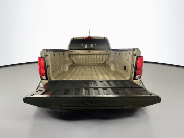 Used 2024 Chevrolet Colorado Trail Boss w/ Technology Package AWD/4WD image 29