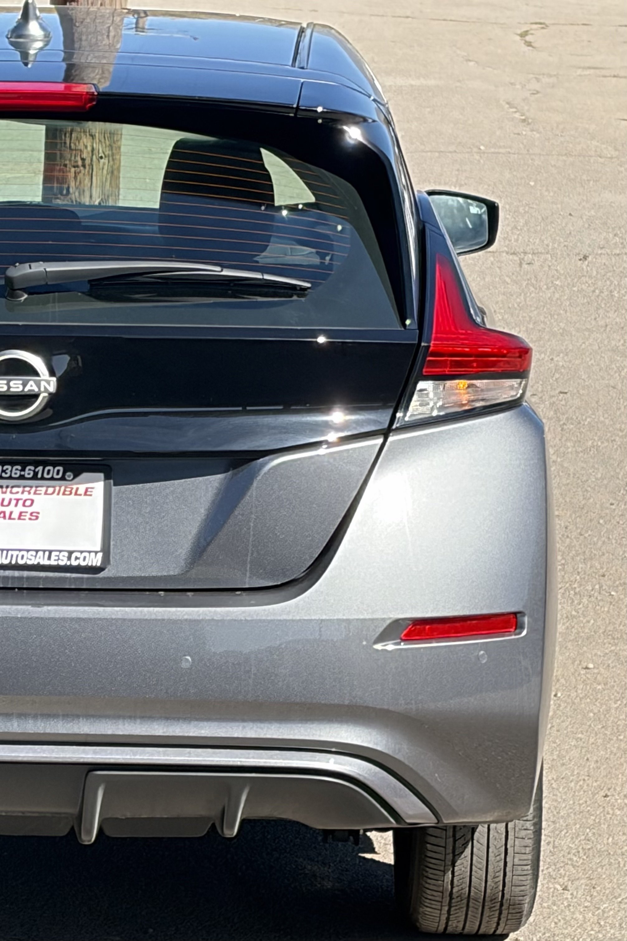 Used 2025 Nissan Leaf S FWD image 12
