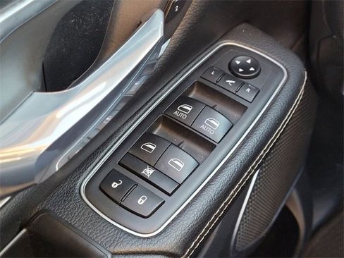 Used 2021 RAM 1500 Laramie w/ Off Road Group image 25