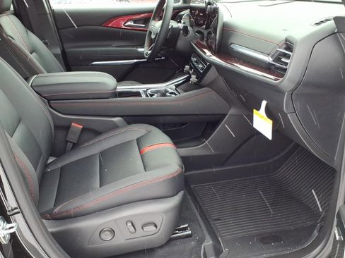 New 2026 Chevrolet Traverse RS w/ LPO, Floor Liner Package AWD/4WD image 20