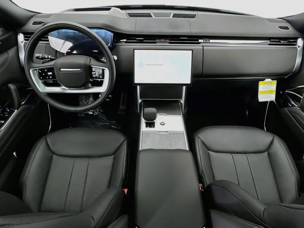 New 2026 Land Rover Range Rover Long Wheelbase SE AWD/4WD image 13