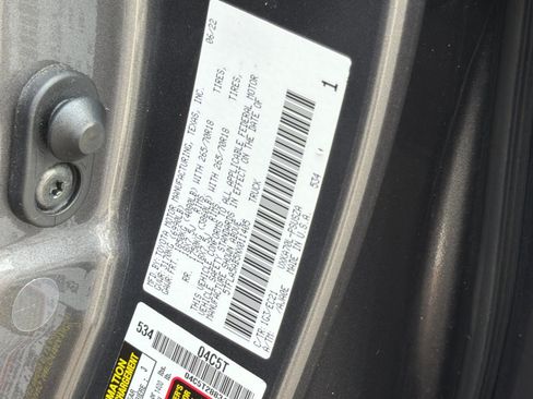 Used 2022 Toyota Tundra SR5 w/ SR5 Premium Package RWD image 35