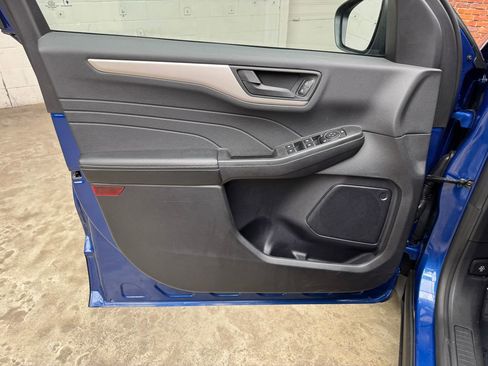 Certified 2022 Ford Escape SE w/ Convenience Package AWD/4WD image 9