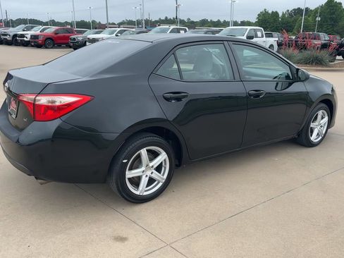Used 2017 Toyota Corolla LE FWD image 9