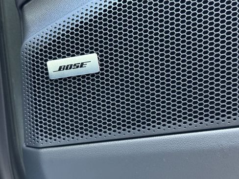 Used 2025 Porsche Macan 4 Electric image 21