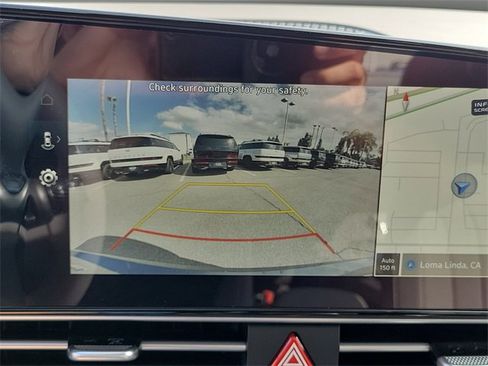 New 2025 Hyundai Elantra SEL image 11