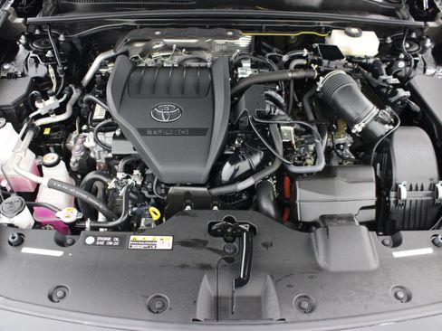 Used 2024 Toyota Crown Platinum AWD/4WD image 39