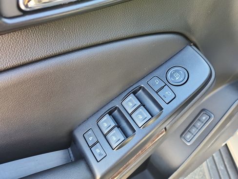 Used 2020 Chevrolet Tahoe LT image 13