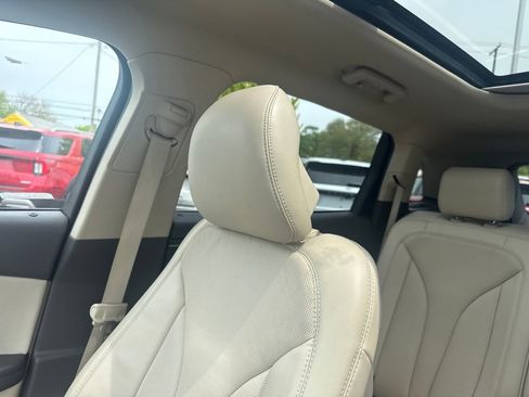 Used 2019 Lincoln Nautilus Reserve AWD/4WD image 40