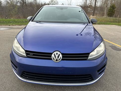 Used 2017 Volkswagen Golf 4-Door AWD/4WD image 2