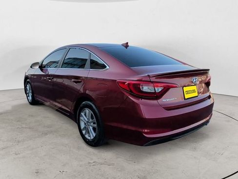 Used 2016 Hyundai Sonata SE image 3