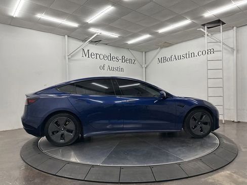 Used 2021 Tesla Model 3 Standard Range Plus RWD image 8