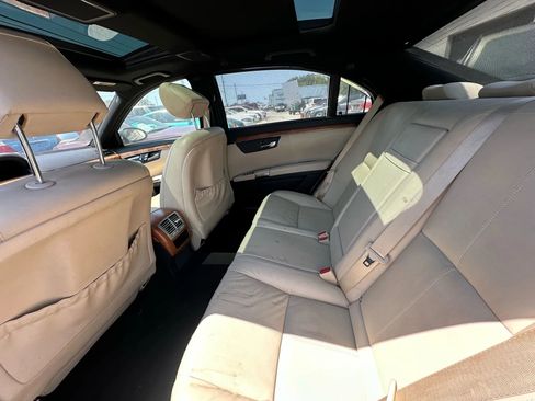Used 2007 Mercedes-Benz S 550 image 9