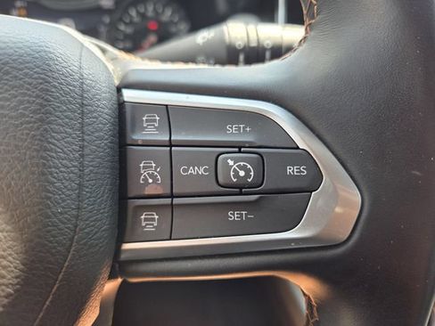 Used 2022 Jeep Compass Limited AWD/4WD image 25