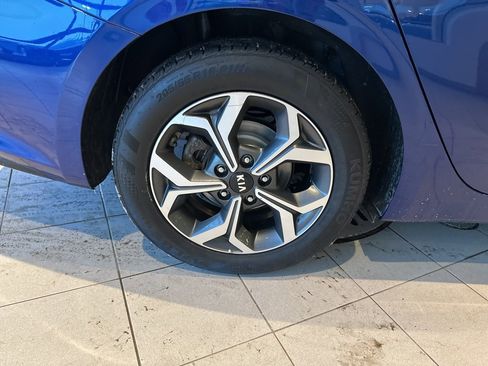 Used 2020 Kia Forte LXS image 24