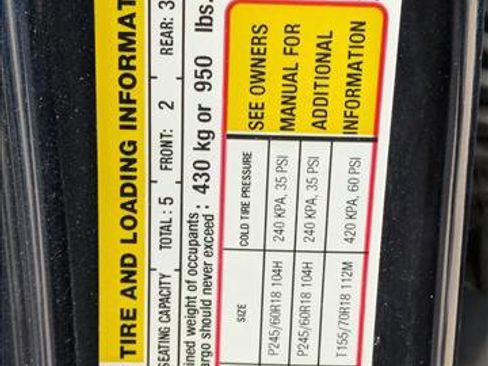 Used 2017 Ford Edge SE image 15