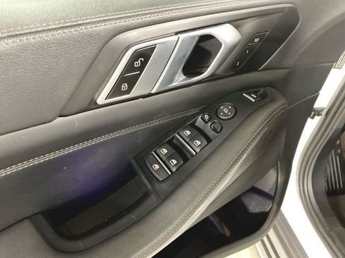 Used 2023 BMW X5 xDrive40i w/ Premium Package AWD/4WD image 24