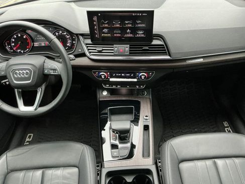 Used 2023 Audi Q5 2.0T Premium w/ Convenience Package image 19