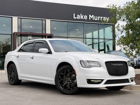Used 2023 Chrysler 300 Touring L w/ Popular Equipment Group AWD/4WD image 1