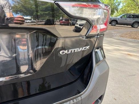 Used 2024 Subaru Outback Premium AWD/4WD image 16
