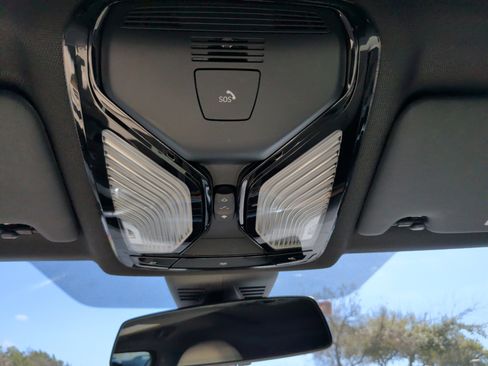 Used 2020 BMW 330i Sedan w/ Convenience Package image 30