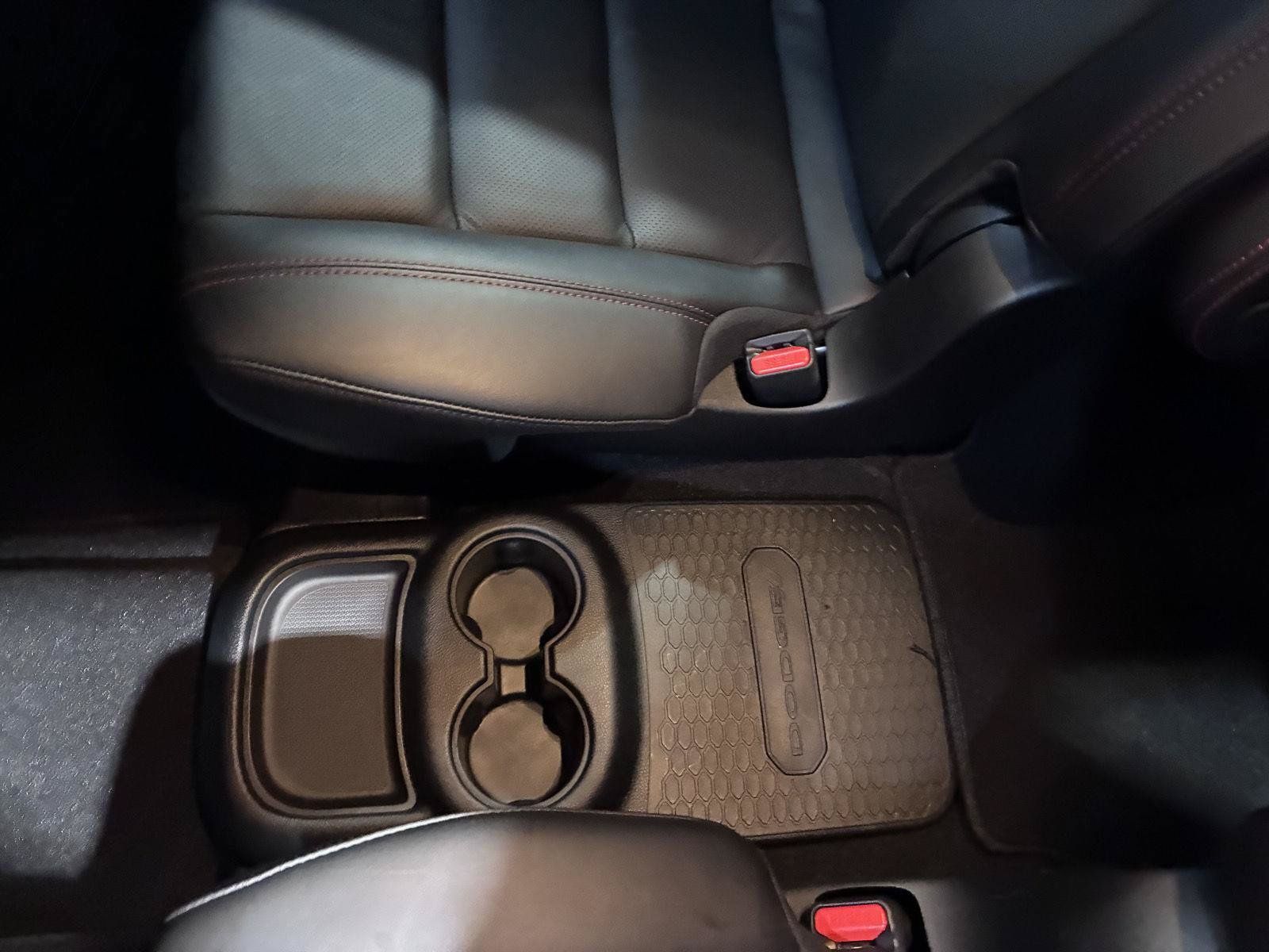 Used 2025 Dodge Durango GT AWD/4WD image 32