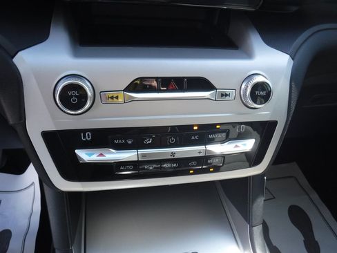 Used 2020 Ford Explorer 2WD image 18
