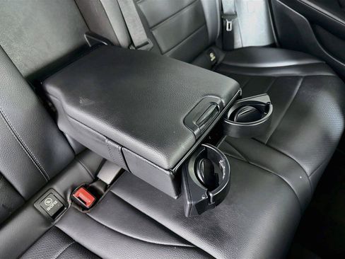Used 2019 Mercedes-Benz GLC 300 image 40