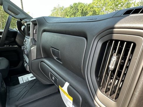 New 2025 Chevrolet Silverado 1500 Custom image 13