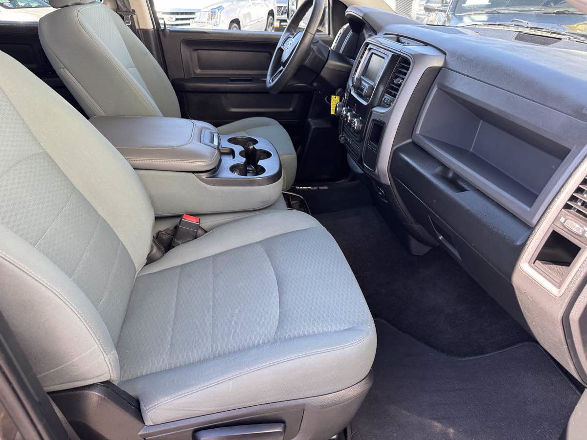 Used 2017 RAM 1500 Express AWD/4WD image 17