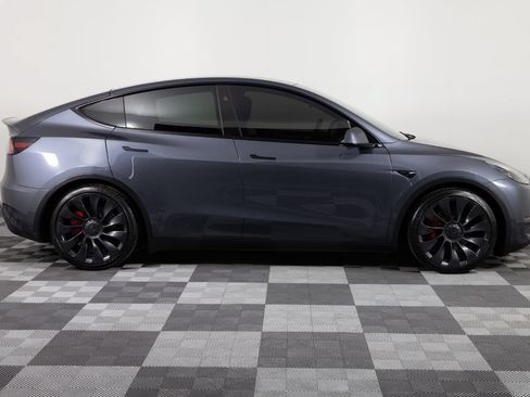 Used 2023 Tesla Model Y Long Range AWD/4WD image 9