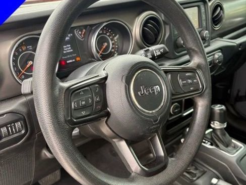 Used 2019 Jeep Wrangler Sport AWD/4WD image 16